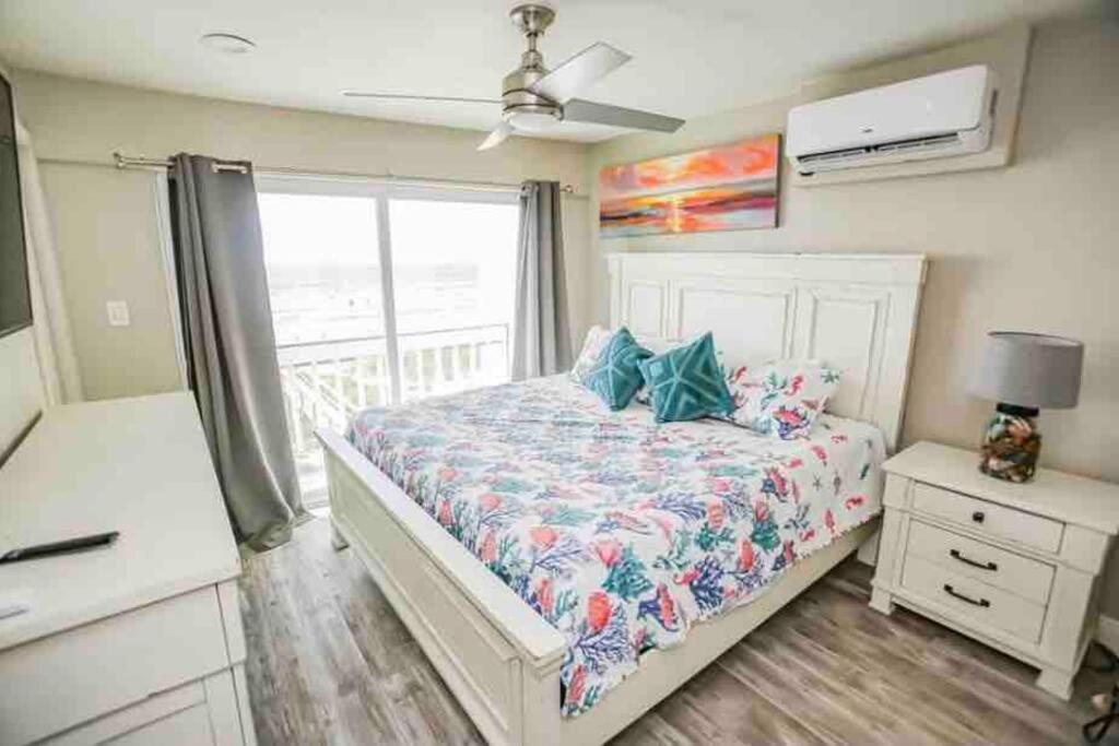 Beachfront Retreat! 3 Steps To Walkover! Surfside Beach Εξωτερικό φωτογραφία