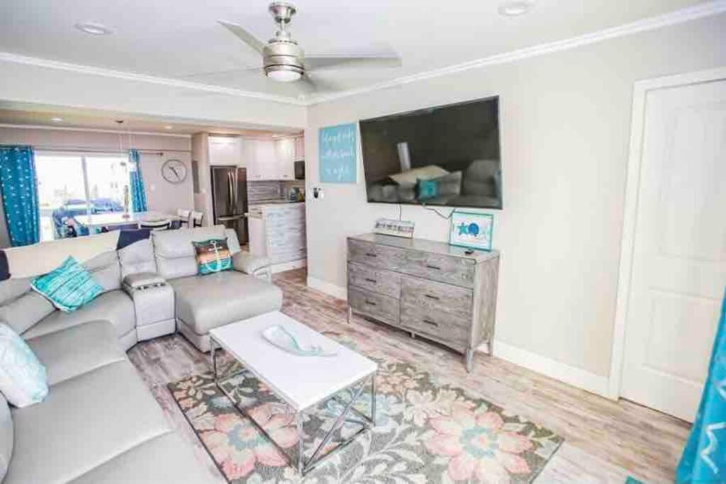 Beachfront Retreat! 3 Steps To Walkover! Surfside Beach Εξωτερικό φωτογραφία